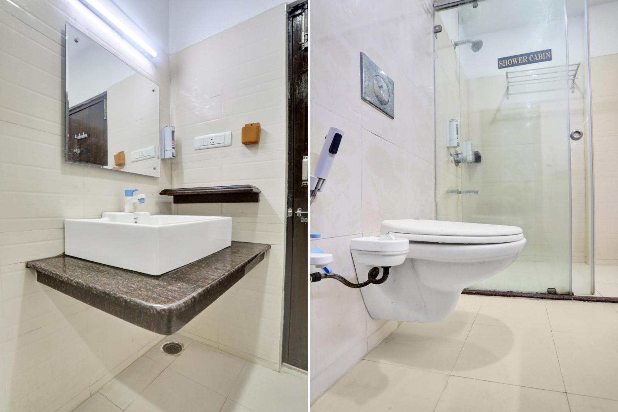 Отель Townhouse Eluru Экстерьер фото